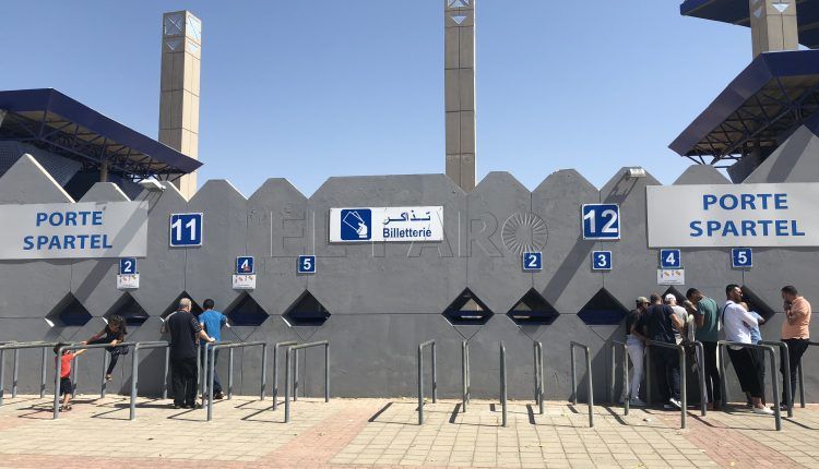 Venta de entradas falsificadas: dos detenidos alrededor del estadio de fútbol de Tánger