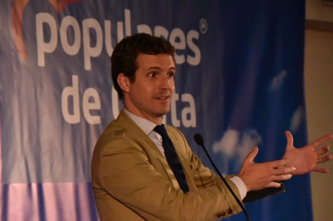 Casado asegura que si gobierna “los MENA serán responsabilidad del Gobierno central”