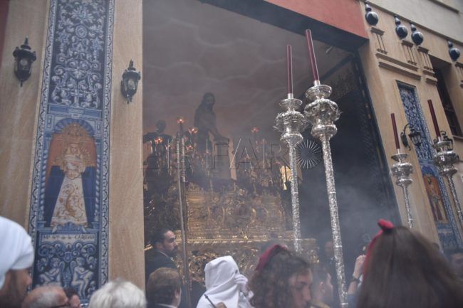Semana Santa 2019 | La lluvia dio una tregua y permitió la solemne salida de la Flagelación