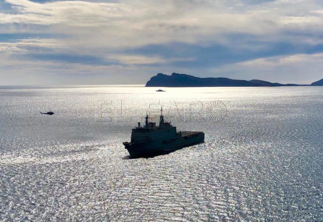 El Faro - El buque de asalto anfibio Galicia visita Ceuta