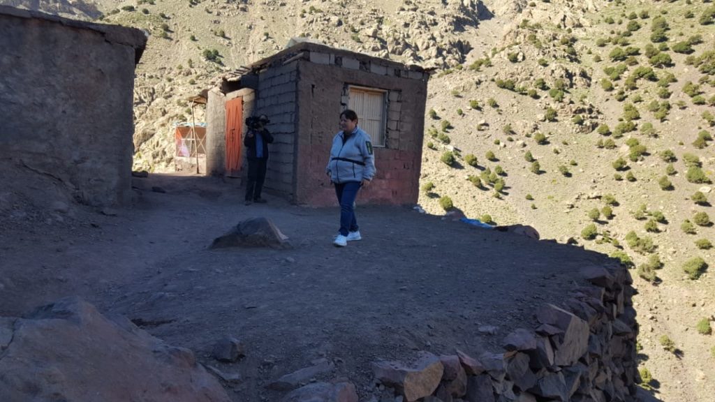 La madre de una de las víctimas escandinavas del «cruel asesinato terrorista» visita Marruecos