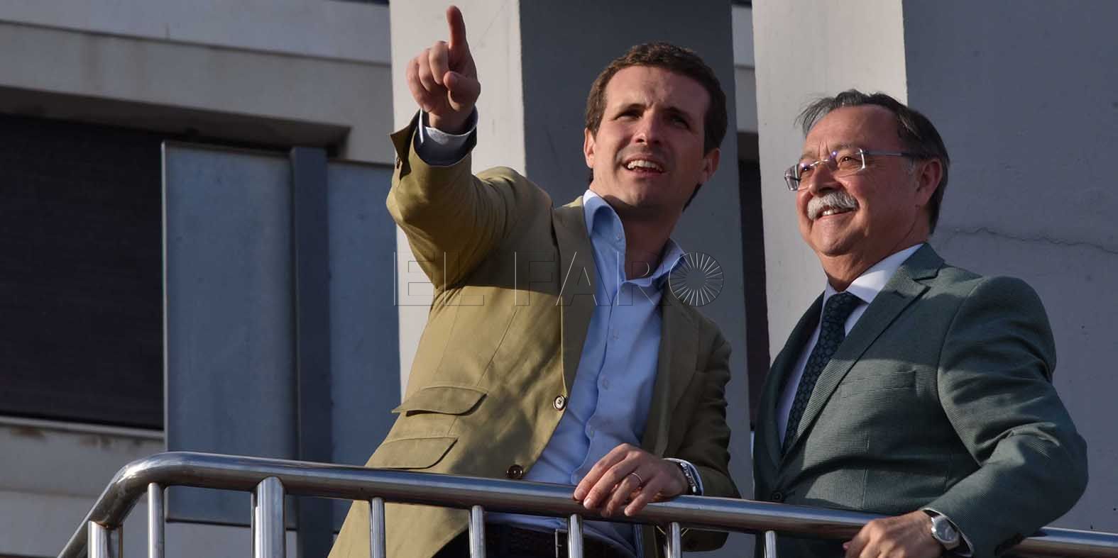 Casado respalda a Vivas ante Vox: «El PP no levanta cordones sanitarios»