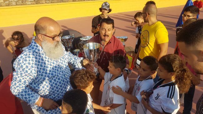 El Faro - Fotogalería | Fiesta del fútbol y de amistad en Poblado Regulares