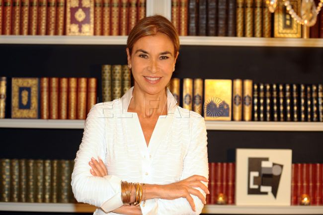 Carmen Posadas: “Me gustan demasiado los hombres como para pintarlos de malos”