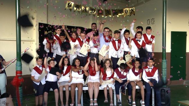 El ‘Vicente Aleixandre’ despide ‘a la americana’ a sus alumnos de Primaria