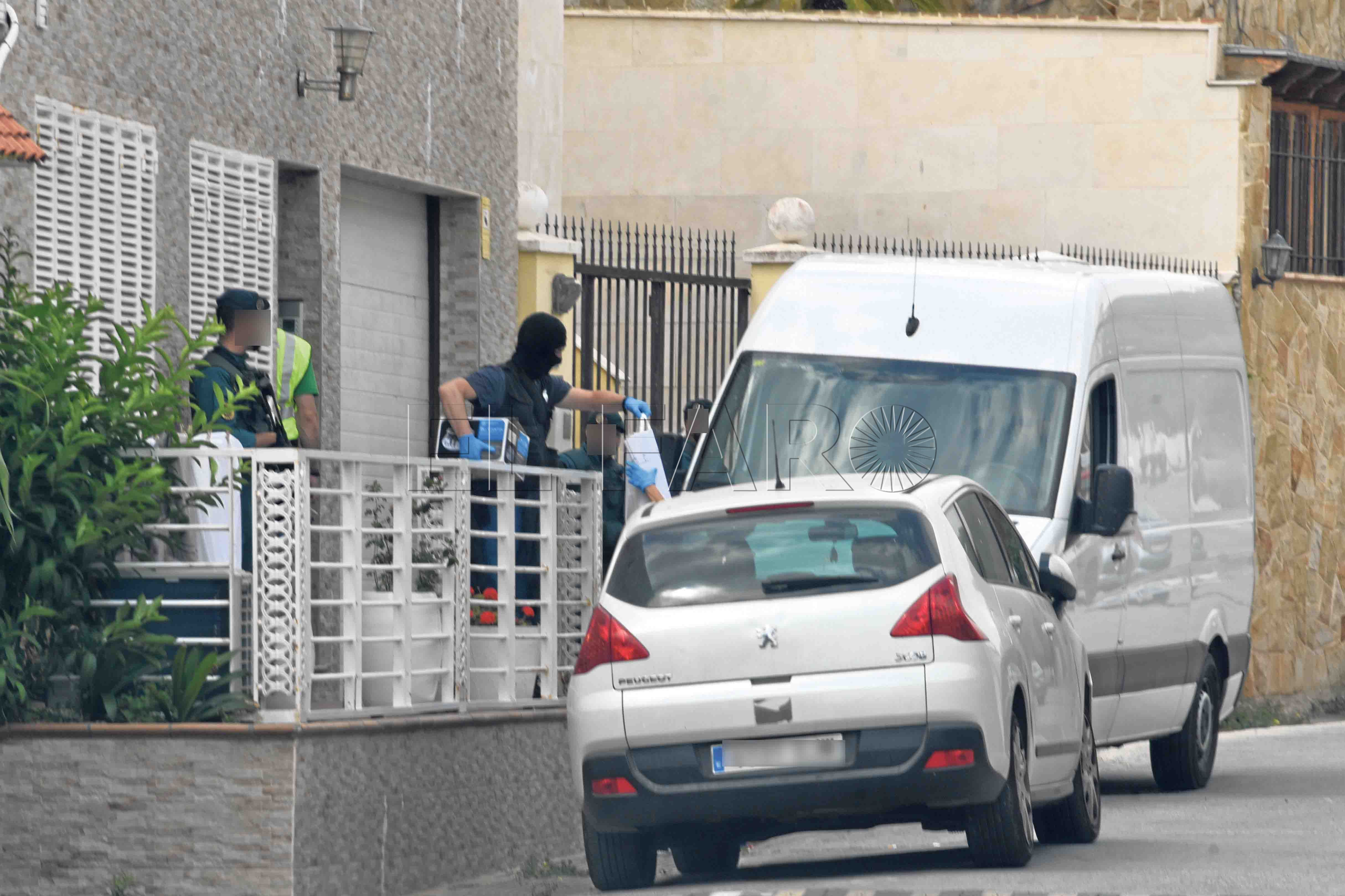 La Guardia Civil busca a más implicados en la operación contra el blanqueo de capitales