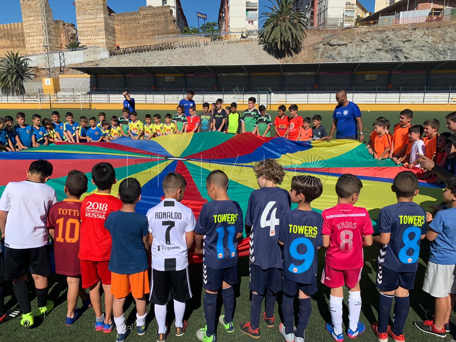 Jugadores de la Brazil Soccer Academy muestran su talento en Ceuta
