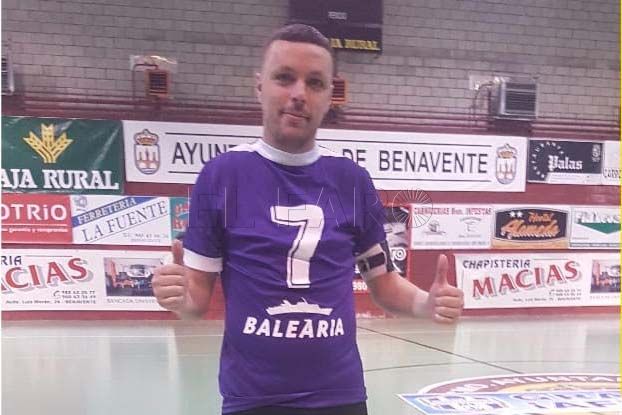 Ismael renueva una temporada más con la UA Ceutí