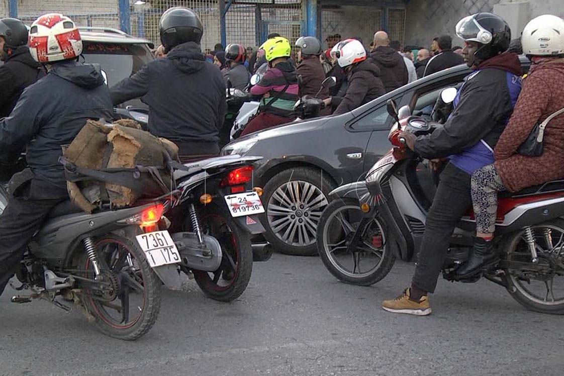 Marruecos endurece las restricciones para el cruce de motos por la frontera