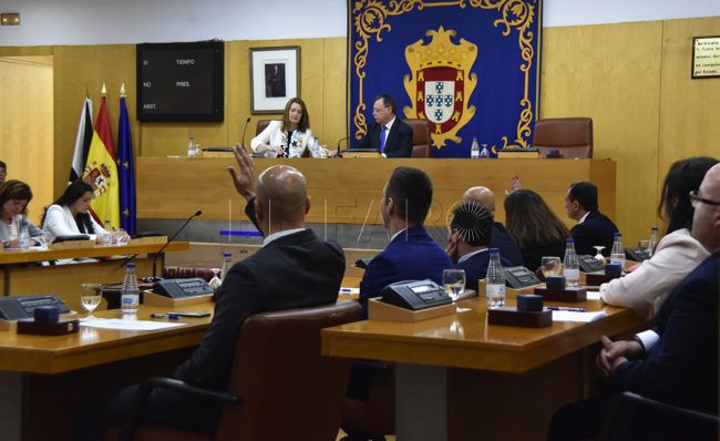 Un “PSOE” despechado, la derechita cobarde y la ultraderecha consentida