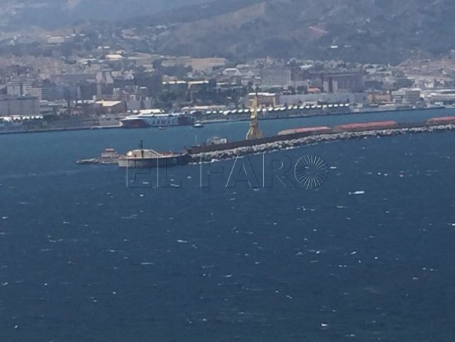El ‘Volcán de Teno’ de Trasmediterránea regresa a puerto por problemas técnicos