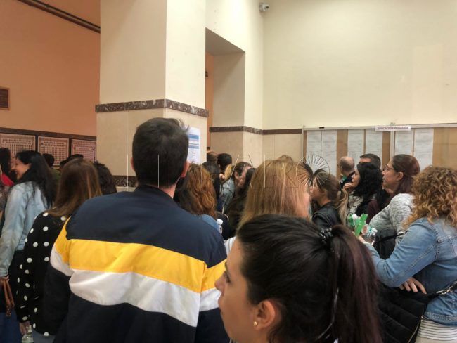 “Hay que saber más legislación para ser celador que médico”