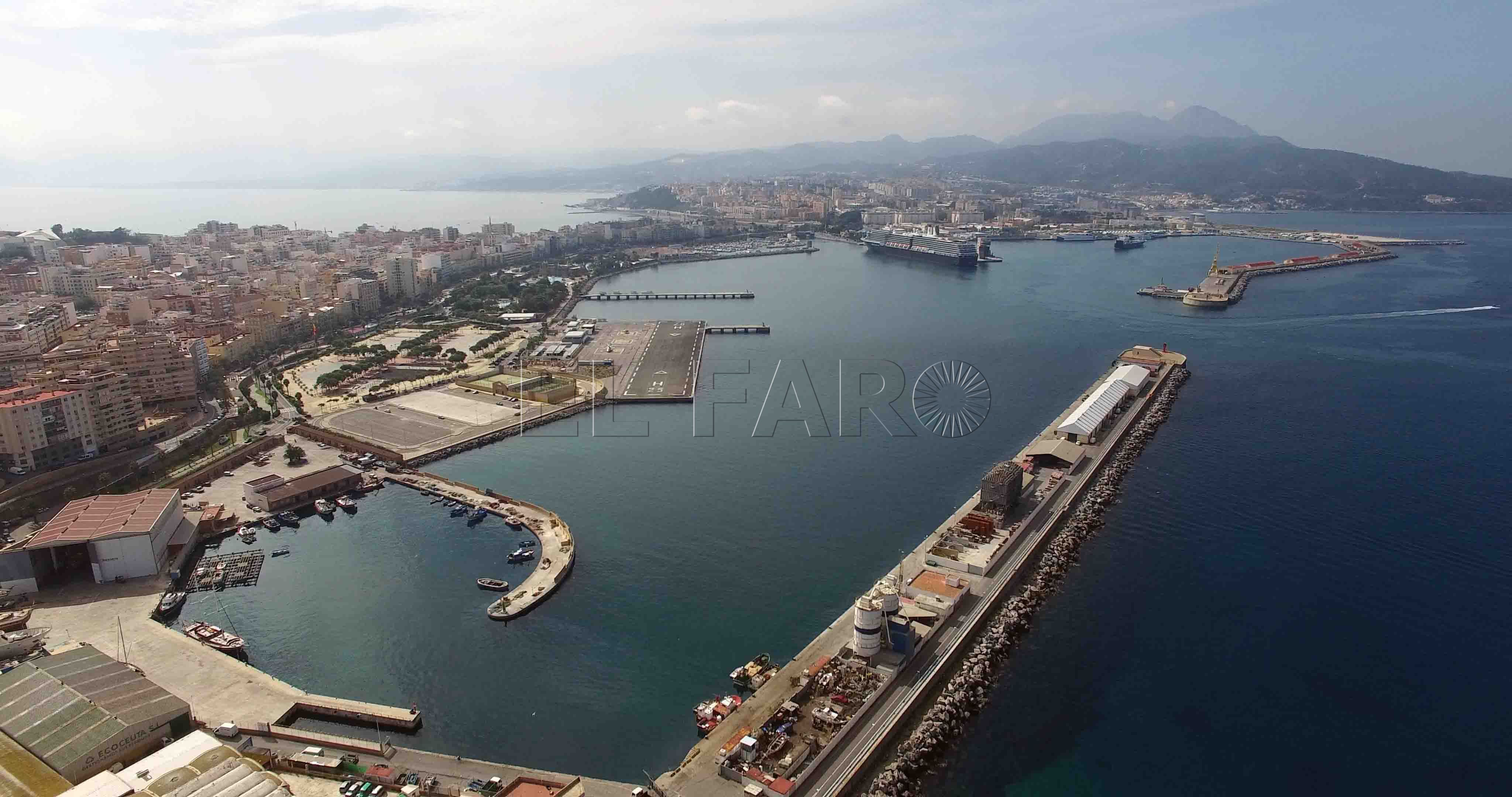 puerto-desde-muelle-levante