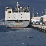 barco-vertido-muelle-levante-3