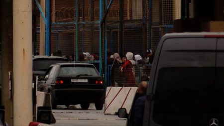 frontera-colapsada-personas-10