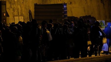 frontera-colapsada-personas-13