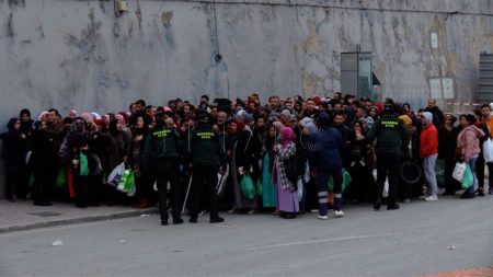 frontera-colapsada-personas-4