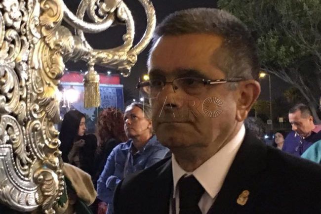 El Faro - La Cofradía de África distingue a José Luis Pérez Viruel con el escudo de oro