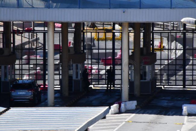 El Faro - Los militares no patrullarán de momento las calles con la Guardia Civil