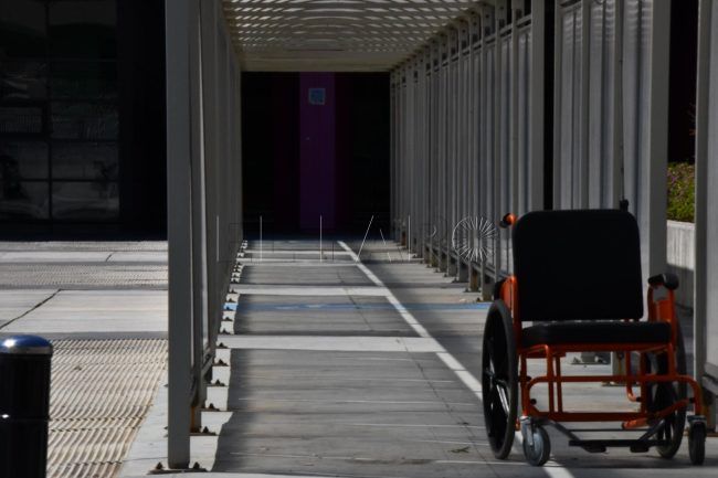 Rechazo de los sanitarios a volver al trabajo tras 7 días con síntomas pero sin fiebre ni prueba diagnóstica