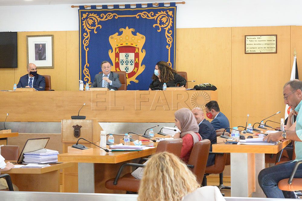 mesa-asamblea-pleno-3006206