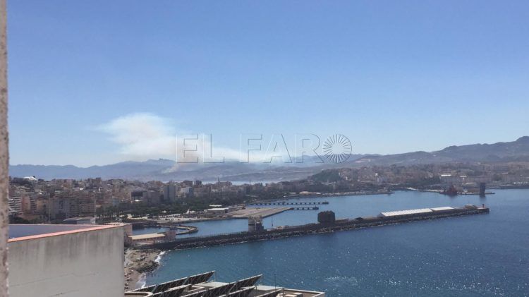 incendio-castillejos-humo-ceuta-2