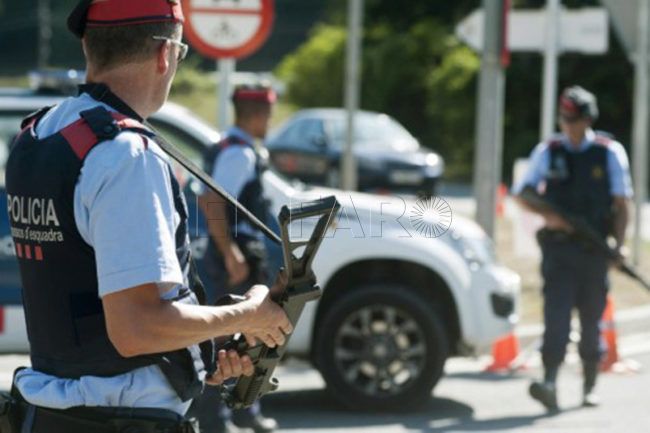 Uno de los detenidos por los atentados de Cataluña: aislado y aprendiendo inglés