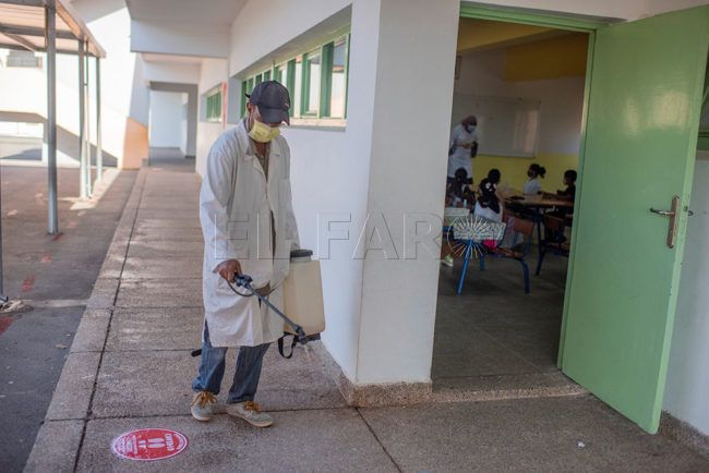 Cierran 14 días un colegio español en Marruecos tras dar positivo en covid dos profesores