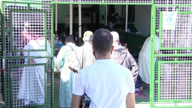 El Faro - Los musulmanes regresan a las mezquitas para el rezo de los viernes