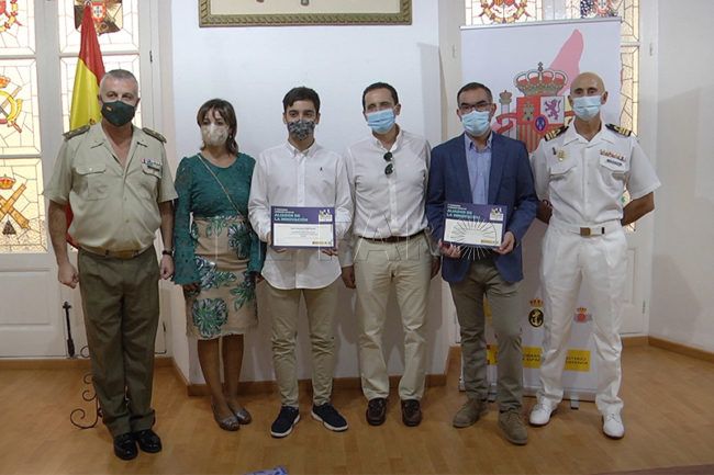 Naim Soulman Riffi recibe el premio por la ‘Carta a un militar español’