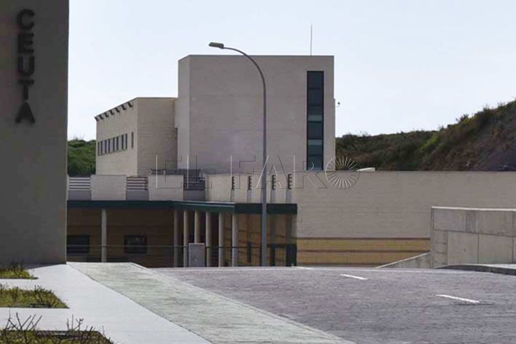 Cárcel para dos marroquíes que entraron a robar en una vivienda