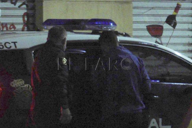La Policía actúa en la calle Mendoza tras una pelea con un herido conducido al Hospital