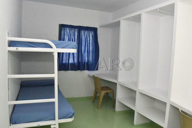 Un matrimonio que facilitó hachís a su hijo en prisión, condenado