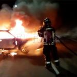 calle-cortada-coche-ardiendo-2