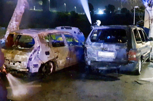 Un menor, detenido por la Policía por quema de coches en Juan Carlos I