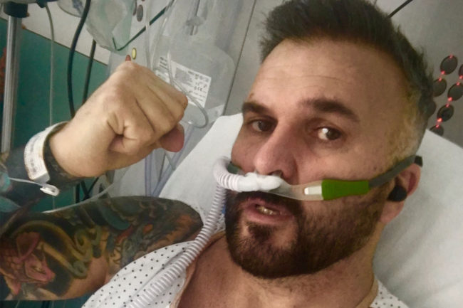 Un policía de la UIR supera la COVID: “Mi hijo me decía que volviera a casa”