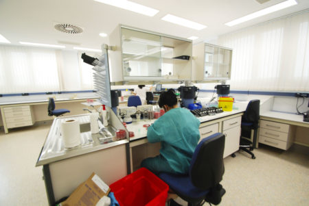laboratorio-coronavirus-cepa-britanica