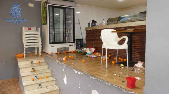 La Policía Nacional detiene a un individuo que destrozó una cafetería