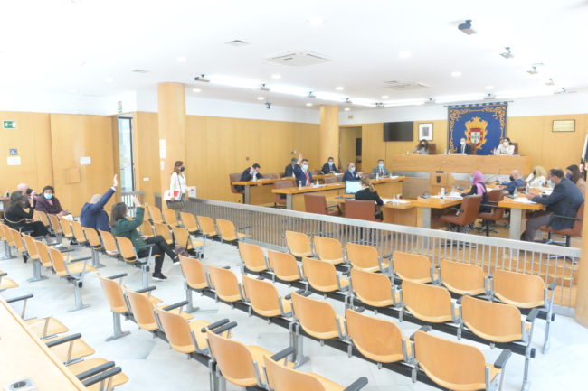 La Comisión de Fomento analizará cómo legalizar las viviendas irregulares que cumplan los requisitos