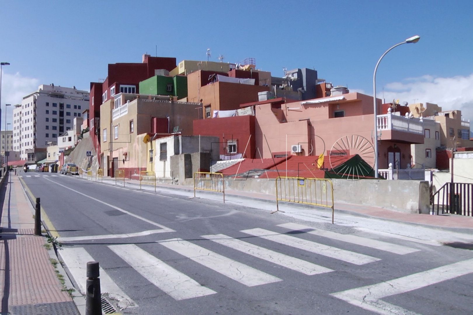 barriada-recinto-vista-lateral-carretera