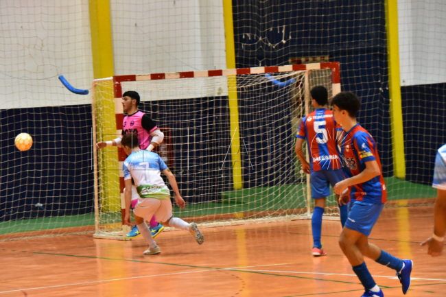 El Faro - El CD Puerto se impone al Gojar FS en una clara victoria (7-3)