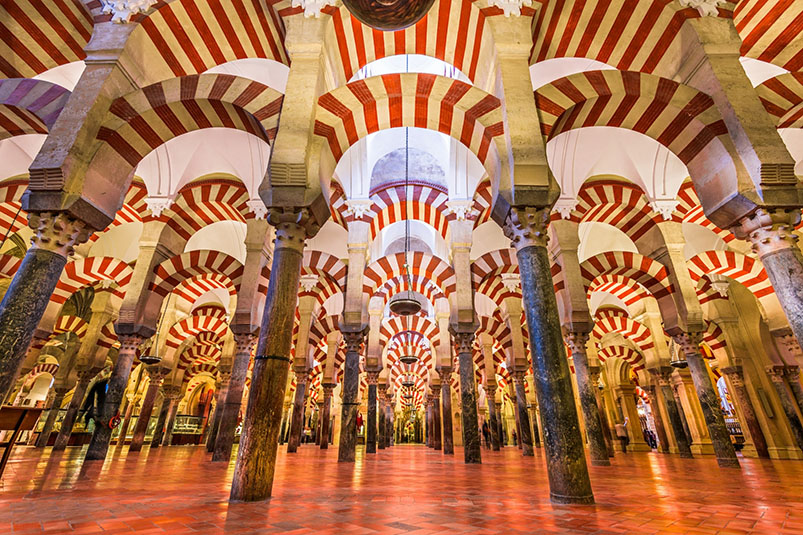 El origen de las primeras conversiones al Islam  de los españoles