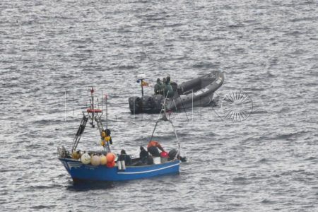 Guardia-civil-pesqueros-marroquies-7