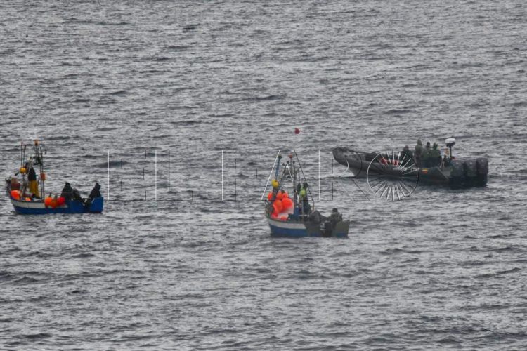 Guardia-civil-pesqueros-marroquies-8