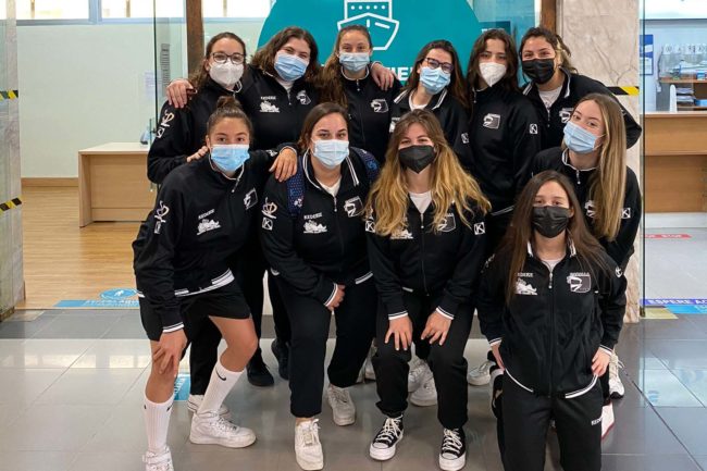 El Caballa femenino pone rumbo a la final tras doblegar al CW Sevilla por 4-14