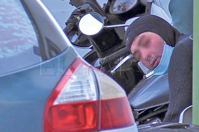 Motores humanos guían a menores para cruzar a Ceuta