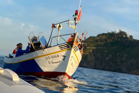 pesqueros-marroquies-delfin-1