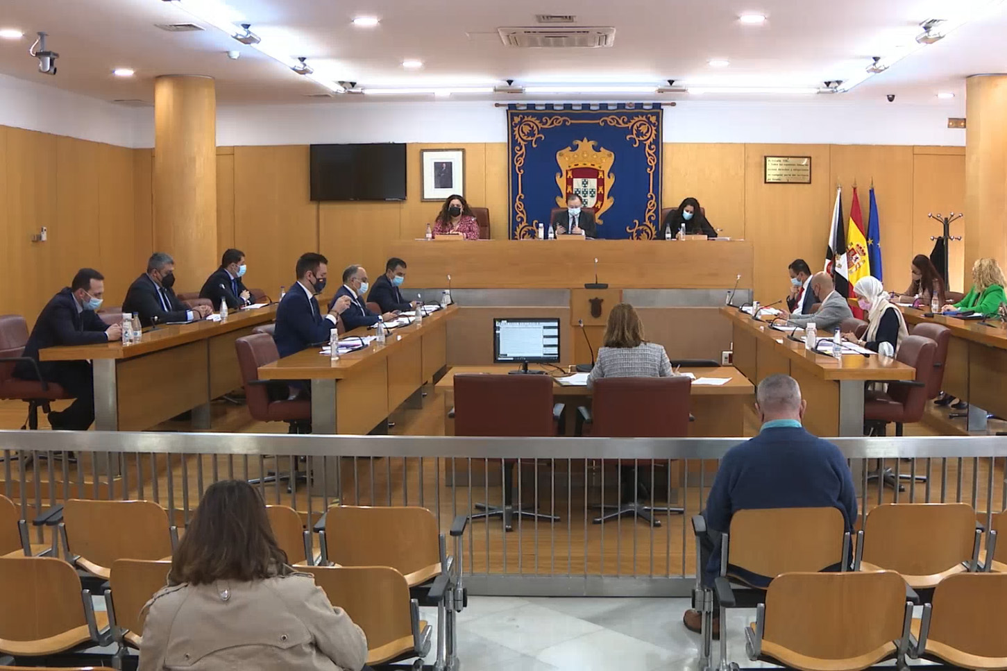 La Corporación rechaza volver a aprobar la conveniencia de apostar por un parque empresarial en el Puerto
