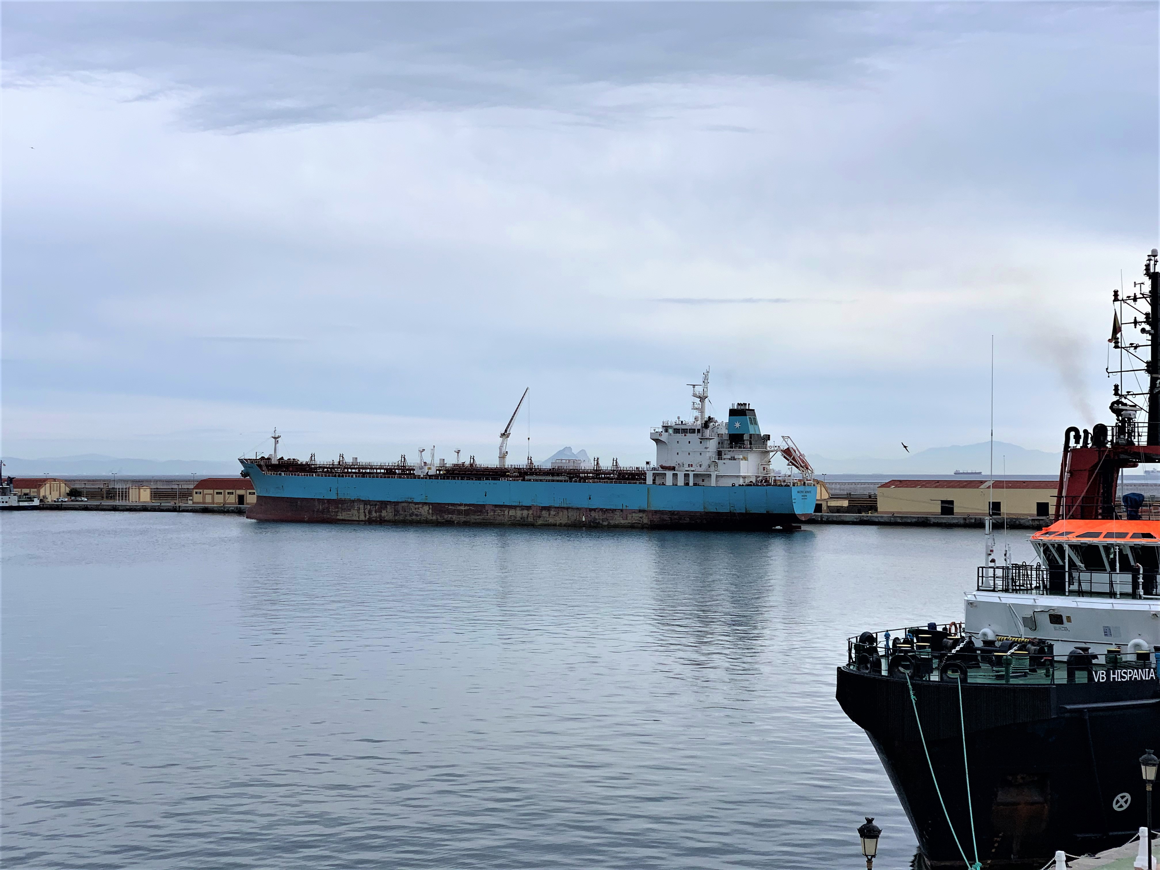 El Puerto recibe un buque para descarga de 35.546 toneladas de fueloil bajo en azufre