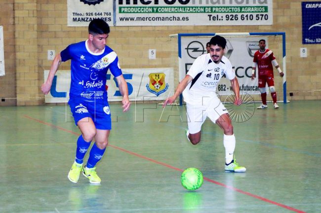 La UA Ceutí, atenta al partido del Atlético Mengíbar frente al Noia Portus Apostoli